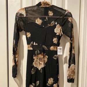 NWT Mesh Long Sleeve Bodycon Dress Size XS